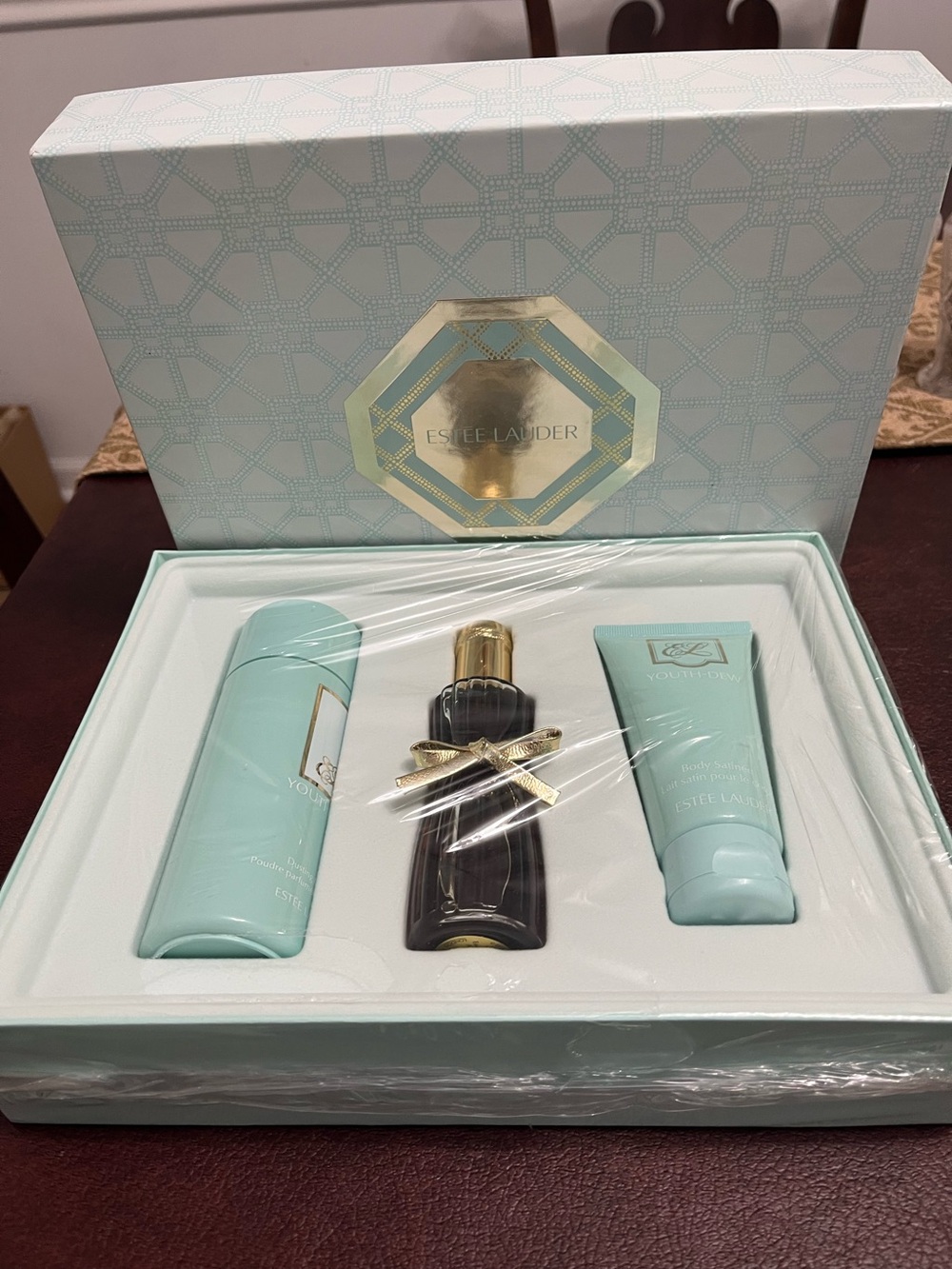 Estée Lauder Youth Dew 3 Piece gift set